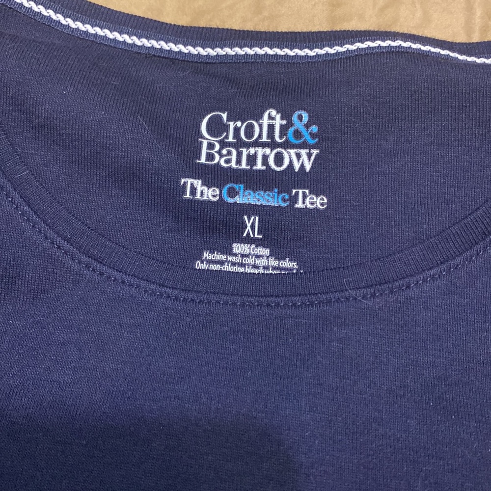 Navy Croft & barrow navy long sleeve T-shirt never used